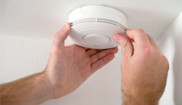 Smoke detectors installation